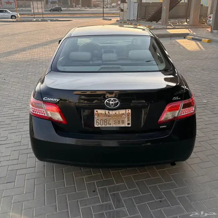 كامري 2010 مخزنه استاندر اسود مالك اول شايب 4