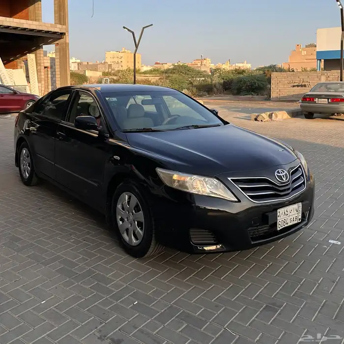 كامري 2010 مخزنه استاندر اسود مالك اول شايب 2