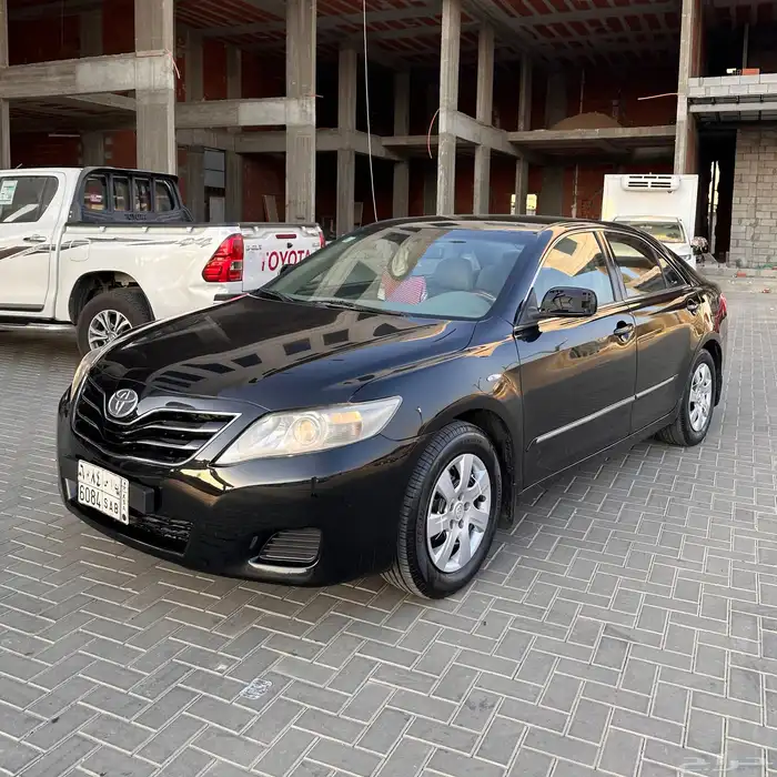كامري 2010 مخزنه استاندر اسود مالك اول شايب 0