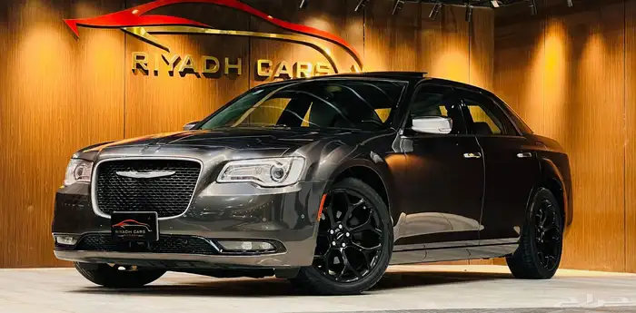 كرايزلر 2016 C300 فل كامل لمتد V6 ( بحاله ممتازه) 2