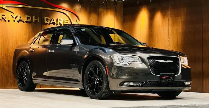 كرايزلر 2016 C300 فل كامل لمتد V6 ( بحاله ممتازه) 0