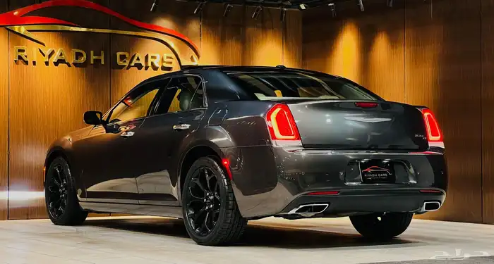 كرايزلر 2016 C300 فل كامل لمتد V6 ( بحاله ممتازه) 3