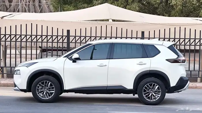 نيسان اكس تريل موديل 2023 2