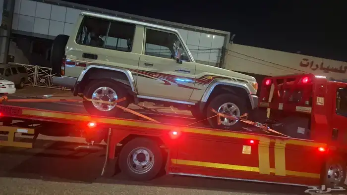 سطحه خارج وداخل الرياض 9