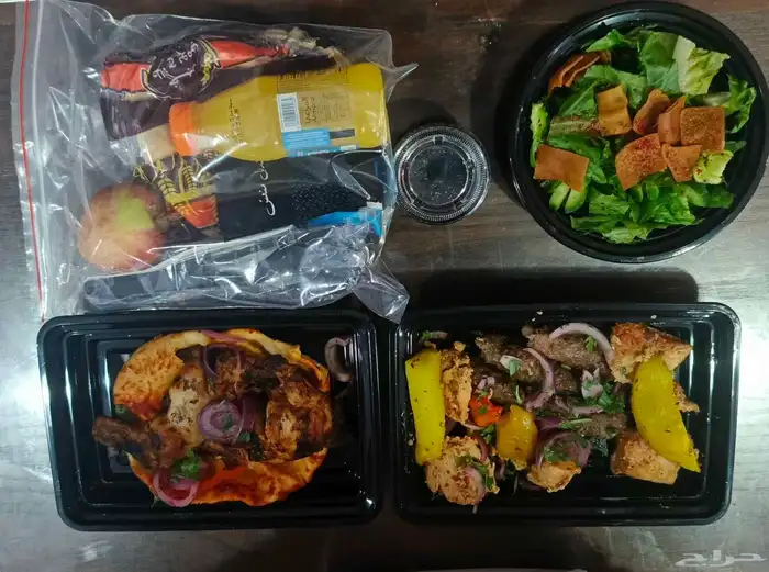 وجبة غداء متكاملة ومغذية  مصممة خصيص ا للعمالة في المشاريع 0