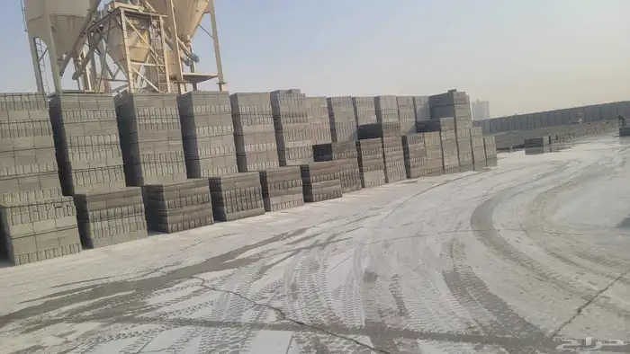 توريد جميع مواد بناء بندوره انترلوك بلاط بلك رمل اسمنت عتب 28