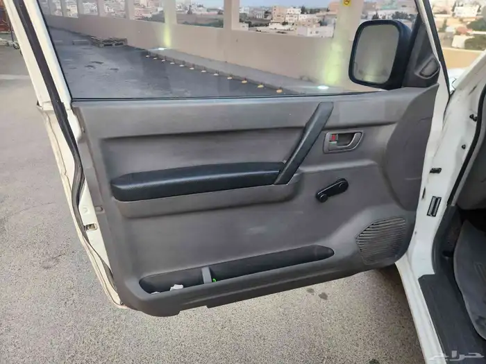 باجيرو 2004 16