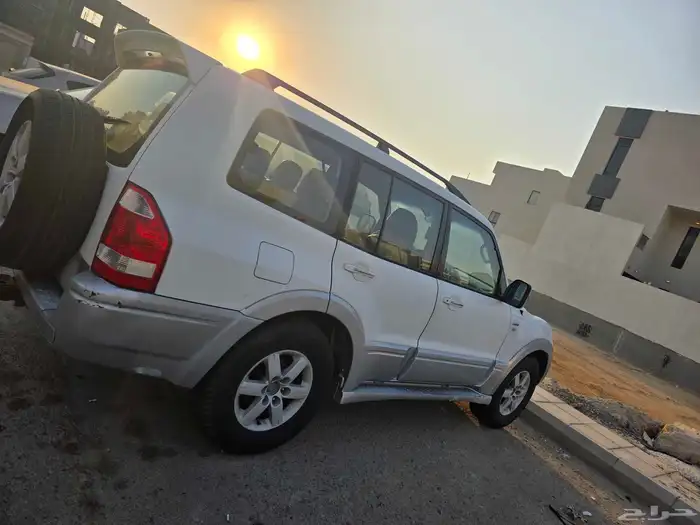 باجيرو 2005 للبيع ماشيه 250 الف 0