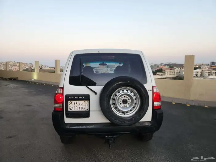 باجيرو 2004 2
