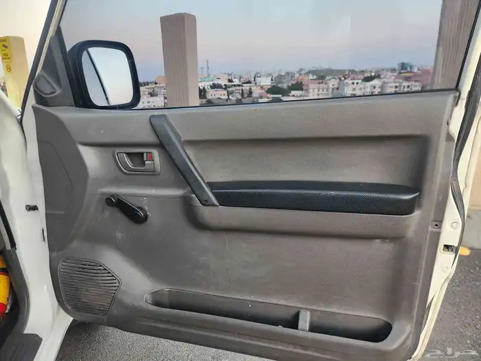 باجيرو 2004 17