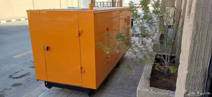 مولد كهرباء 32 كيلو CAT 4