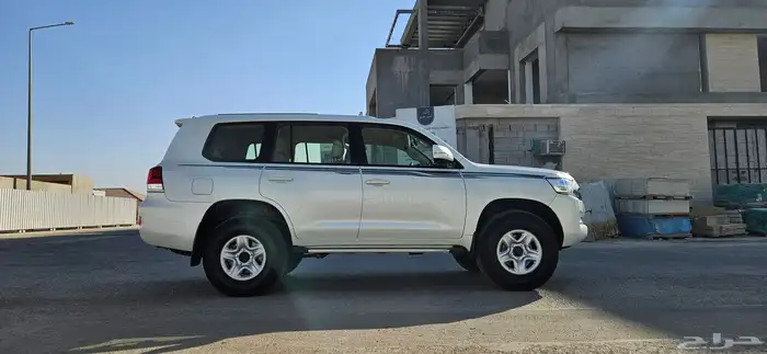 لاندكروزر ديزل 2021 Gxr1 V8 3