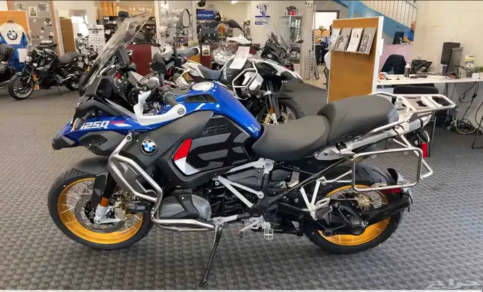 bmw gs ادفنشر رالي اللون أزرق فل كامل 2024 1