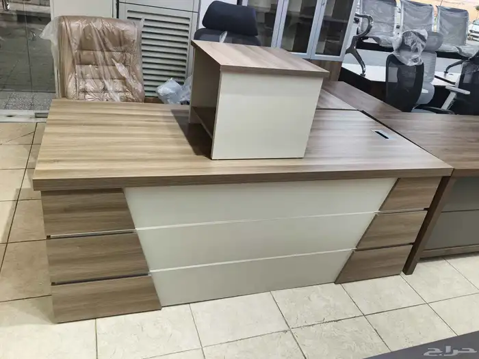 مكتب مدير فخم مع دولاب طاولة شائي مكتب و كراسي 15