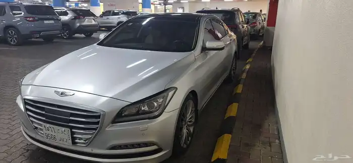 اول مالك ممشي 125الف لا يوجد نقطة من الرش فل الفل 6 سلندر 2