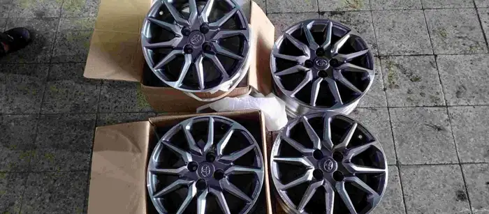 جنوط يارس للبيع اصلي ونظيفه وكاله مقاس 15 موديل 2024 1