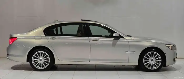 بي ام دبليو 2012 BMW 750 LI series Individual 4