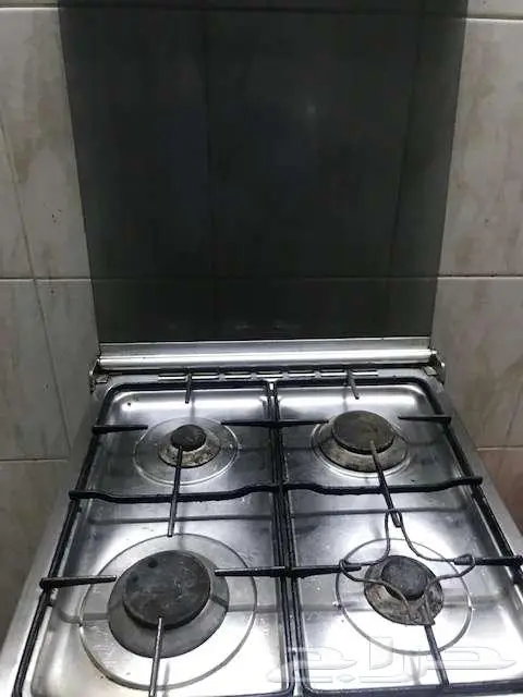 طباخ غاز 4 شعلات ستانلس مع فرن وجره غاز بحاله جيده جدا 4