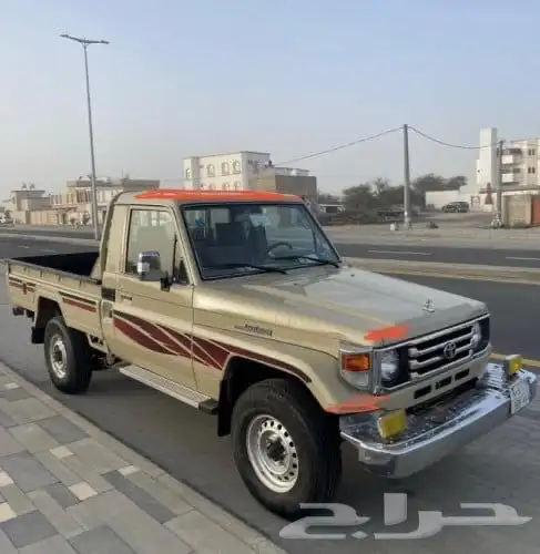 خط اصلي شاص هيلكس ربع صالون 0