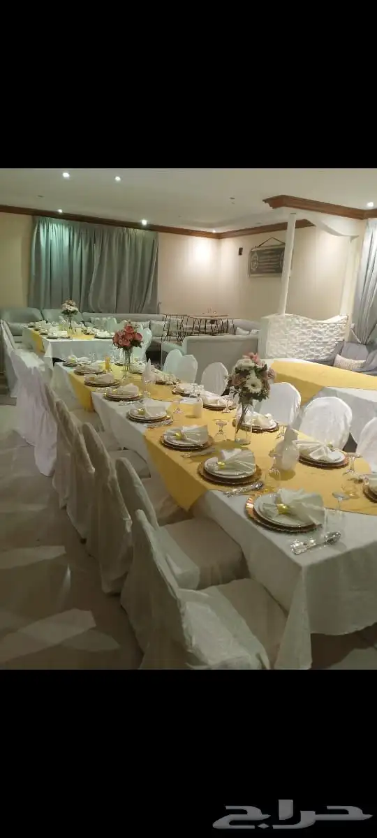 تأجير طاولات طعام 6