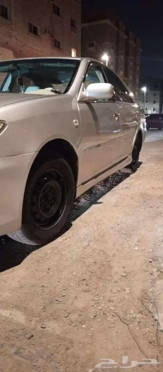 تويوتا كامري 2005 فضي   للبيع 9