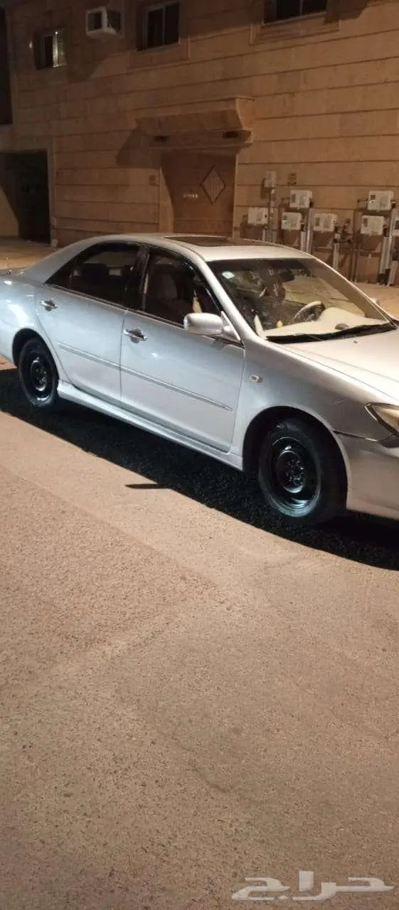 تويوتا كامري 2005 فضي   للبيع 10