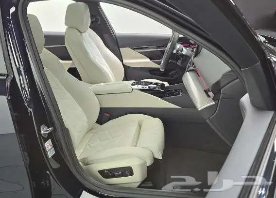 BMW520i موديل 2024الميموني للاستيراد بكوريا 8