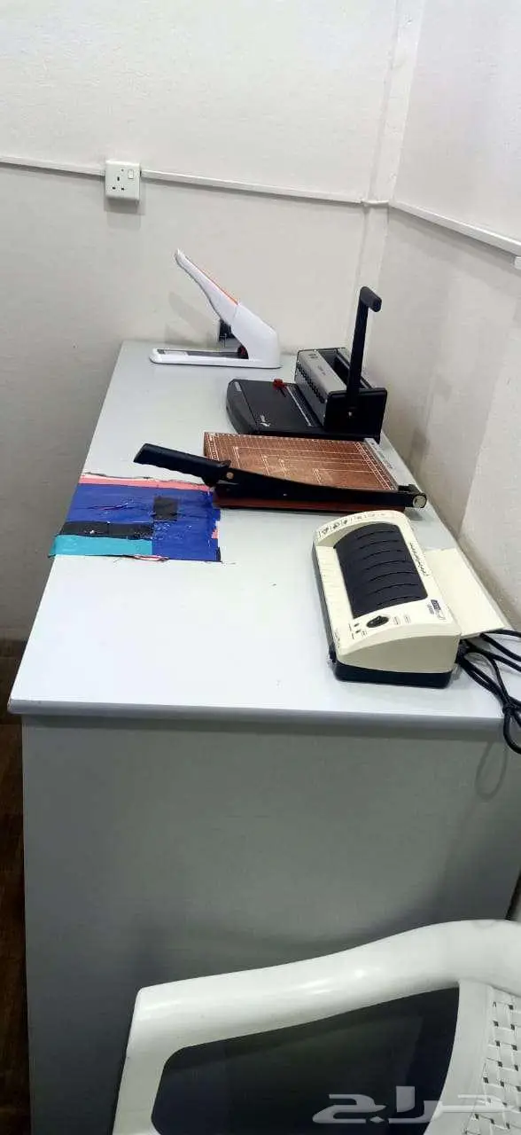 ماكبنات وادوات مكتب خدمة طالب للبيع 0
