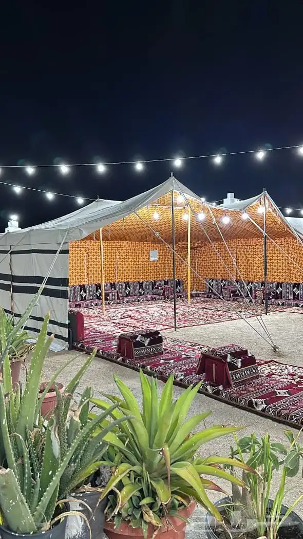 مخيم بجده للايجار قسمين رجال و سيدات 0