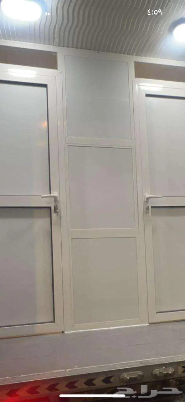 صندوق دينا للبيع مجهز دورات مياه متنقلة 6