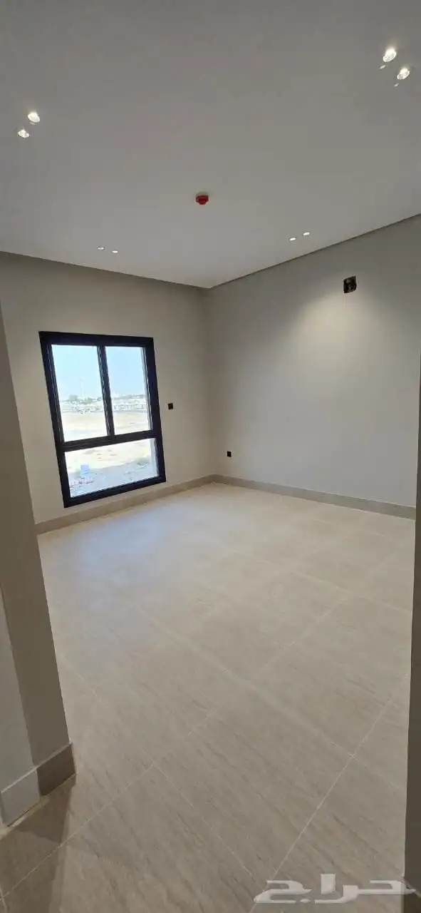 شقه للايجار حي الرمال 17