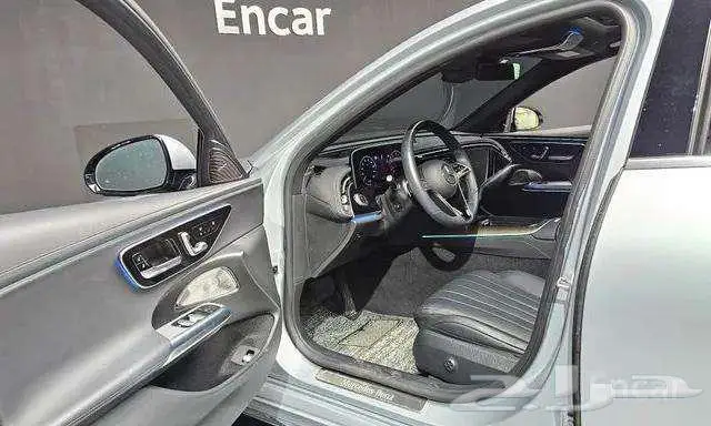 مرسيدس E300 2024 3