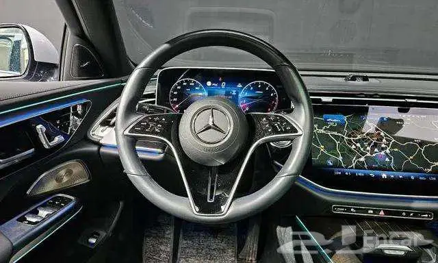 مرسيدس E300 2024 7