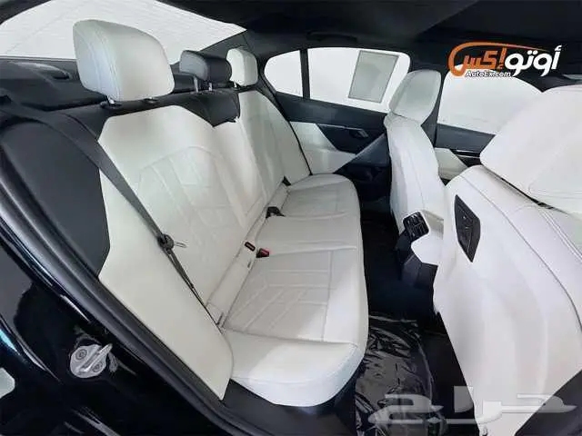 2025 بي إم دبليو 530i 16