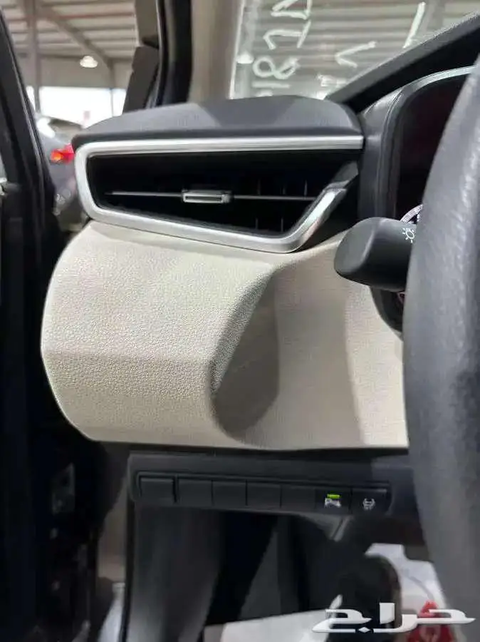 تويوتا - كورولا XLi مطور - 2.0 استاندر بنزين سعودي 2025 8