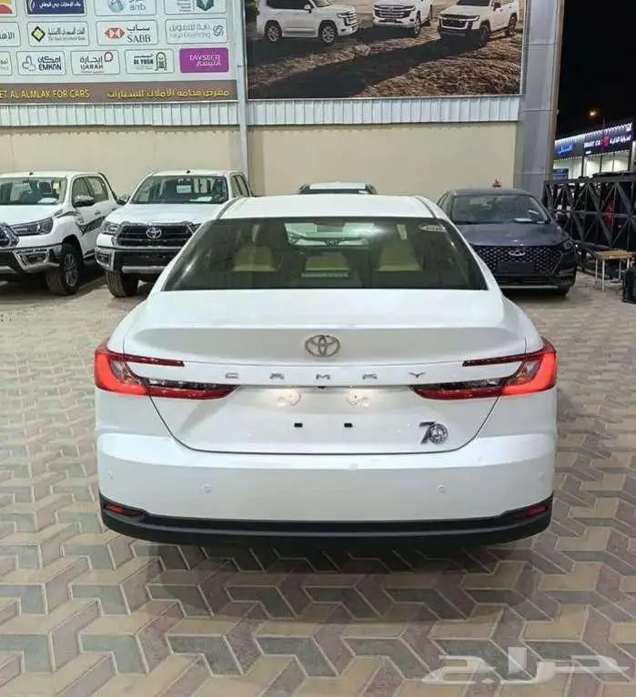 تويوتا كامري جنوط بنزين كويتي 2025 1