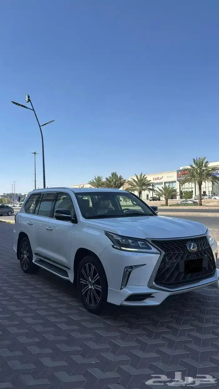 لكزس LX570 موديل 2018 عداد 173 ألف 5