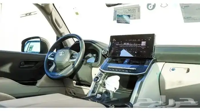 لاندكروزر GXR L2 موديل 2025 اصفار سعودي كاش واقساط 4