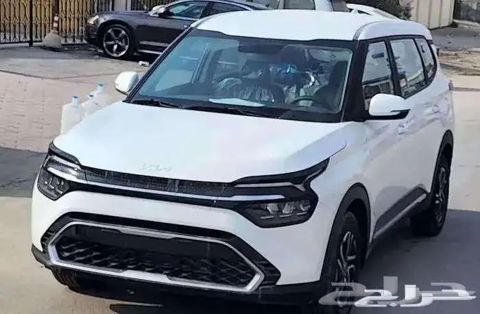 كيا كارينز نص فل 7 مقاعد موديل2025 كاش و تقسيط 3