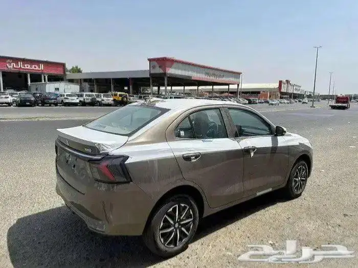 سزوكي ديزاير2025الشكل الحديد فل كامل متوفر 3