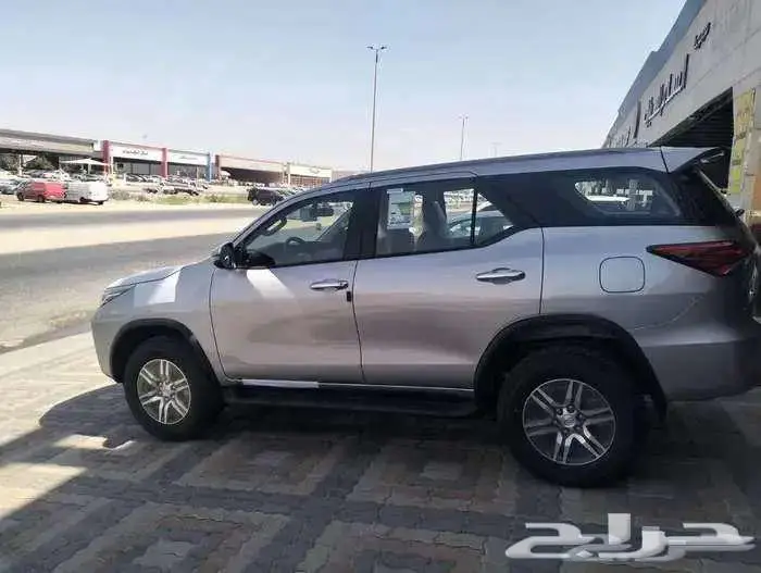 تويوتا فورتشنر GX2 2025 بنزين 4X4 سعودي 2