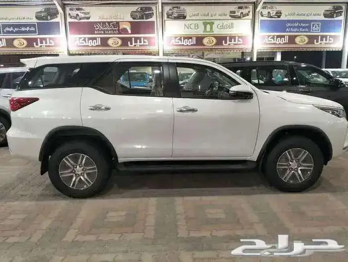 تويوتا فورتشنر GX2 2025 بنزين 4X4 سعودي 3