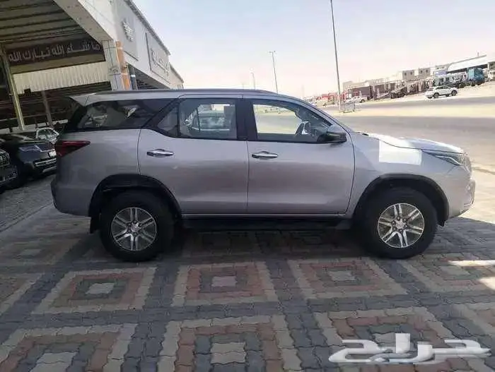 تويوتا فورتشنر GX2 2025 بنزين 4X4 سعودي 4