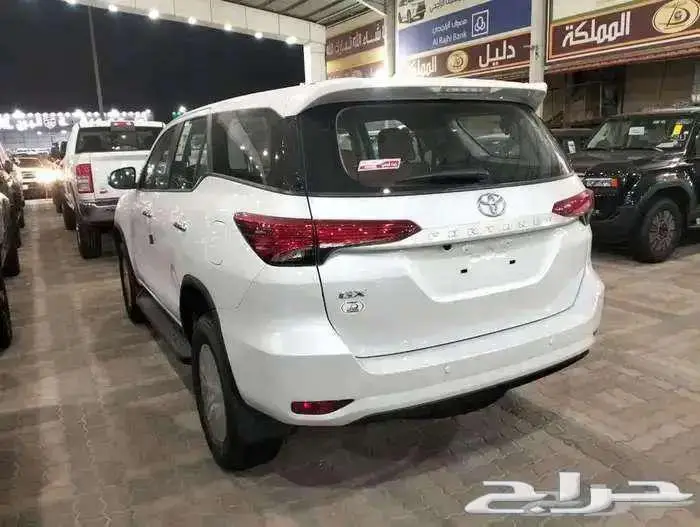 تويوتا فورتشنر GX2 2025 بنزين 4X4 سعودي 8