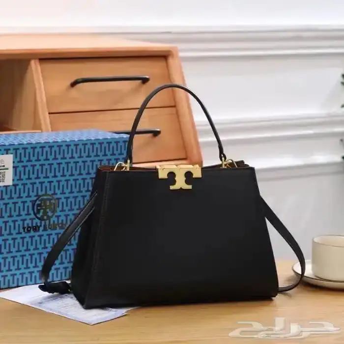 شنط ومحافظ درجه اولي 77