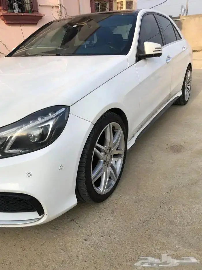 مرسيدس E-class لوحات خليجيه 2