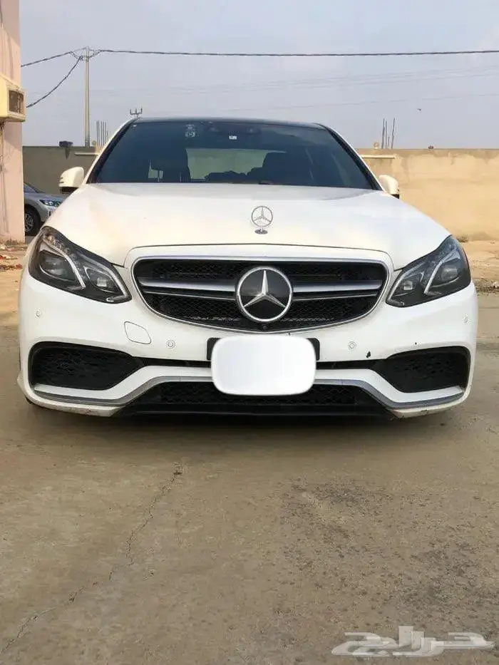 مرسيدس E-class لوحات خليجيه 0