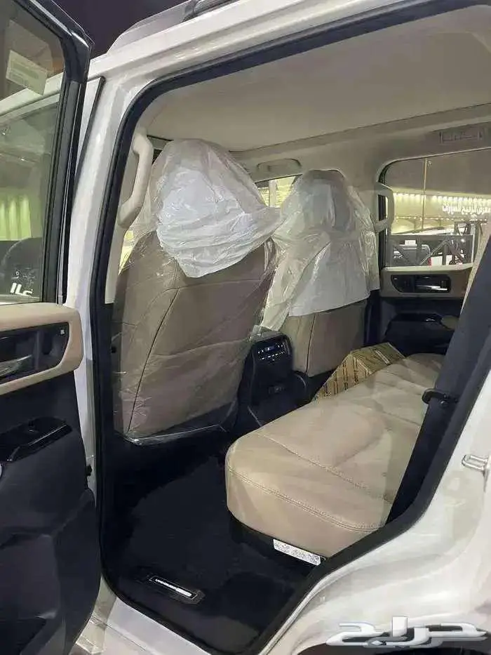 برادو VXL3 فل ابيض 2025 7