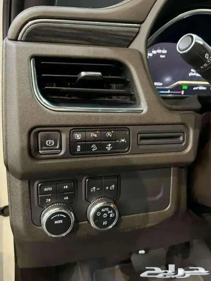 للبيع جمس يوكن SLT 2023 فل كامل دبل فئه SLT ع الضمان 43