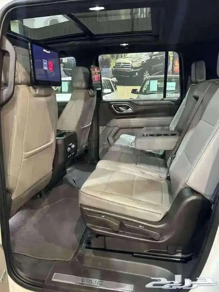 للبيع جمس يوكن SLT 2023 فل كامل دبل فئه SLT ع الضمان 63